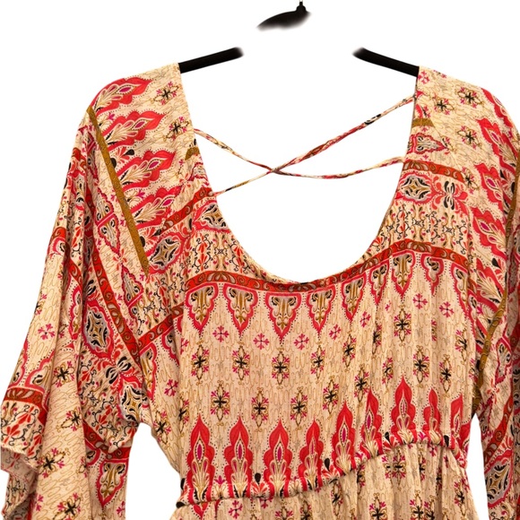 Rebellion Red and Cream Paisley Boho Asymmetrical Bell Sleeve Dress 100% Rayon - Picture 9 of 16